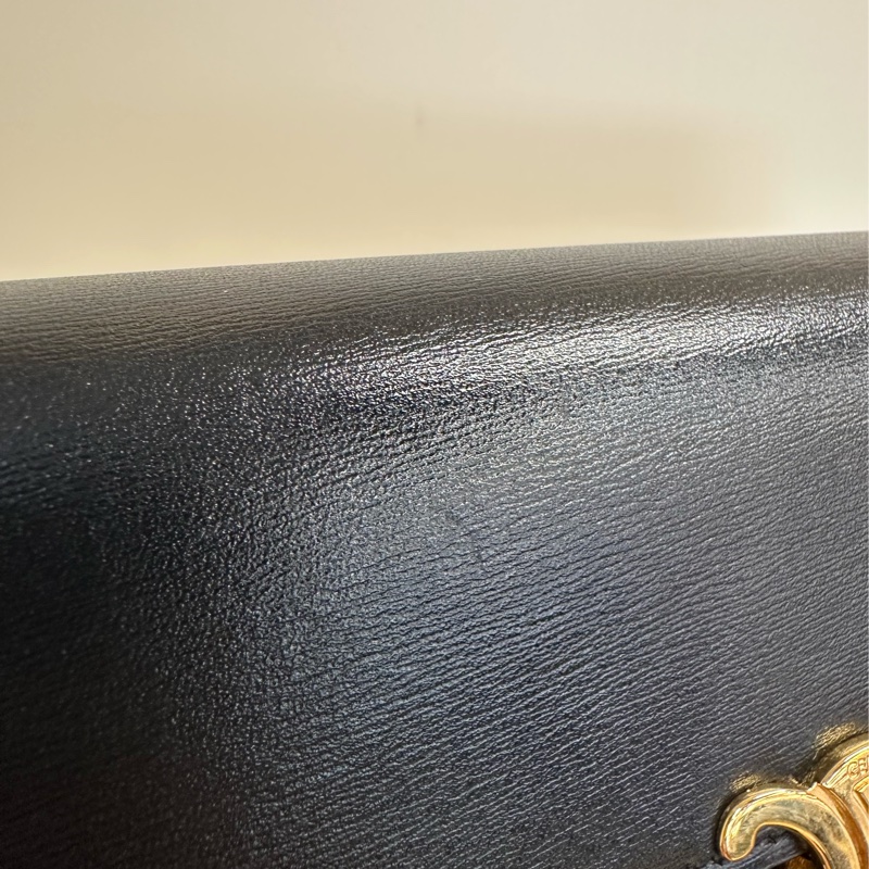 Celine 黑滑面牛皮金釦Triomphe下蓋12卡長夾 10E313DPV.38NO-6