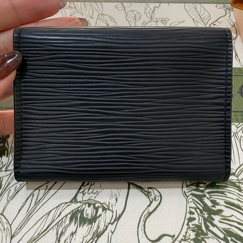 🍙 LV 黑色水波紋卡夾零錢包 二手裸件 🍙 高標勿買 整體約8-9成新-4