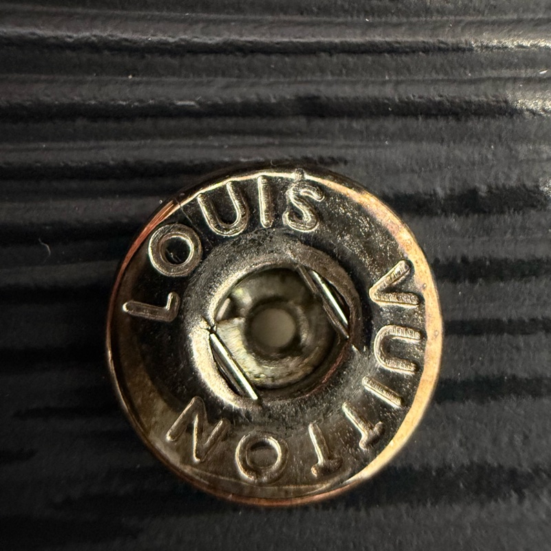 🍙 LV 黑色水波紋卡夾零錢包 二手裸件 🍙 高標勿買 整體約8-9成新-14