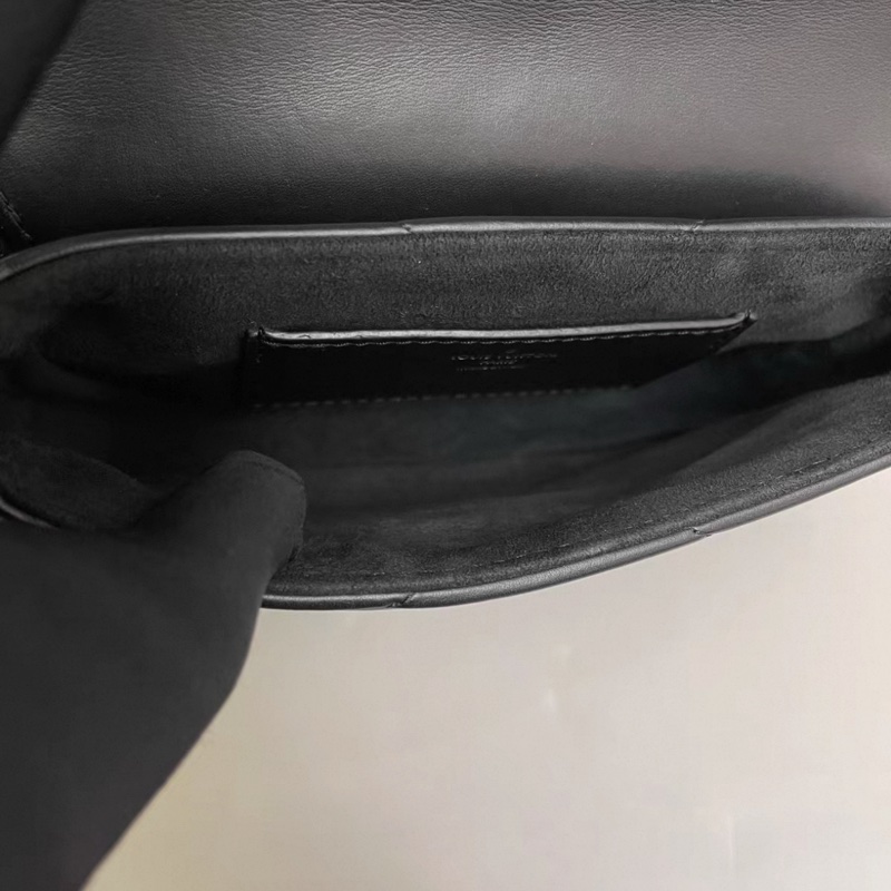 LV路易威登New Wave黑色全皮三合一 芯片-7