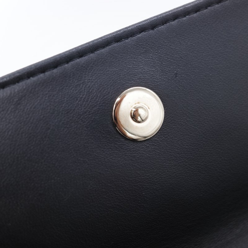 Chanel 香奈兒 黑色菱格紋 羊皮 中款 雙層 吸釦 拉鍊 手拿包-9