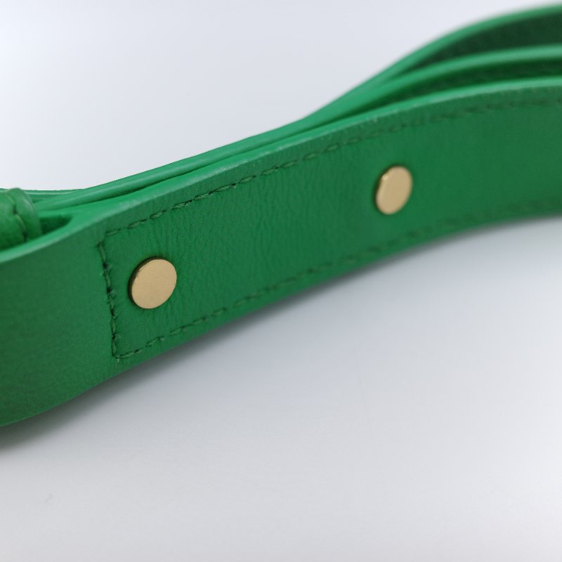 Bottega Veneta 寶緹嘉 Candy Cassette 鸚鵡綠 經典編織羊皮迷你斜背小方包-6