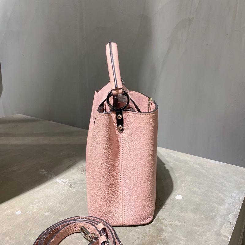 路易威登/LV 粉色 中號 Capucines 手提斜背包 底長30-3