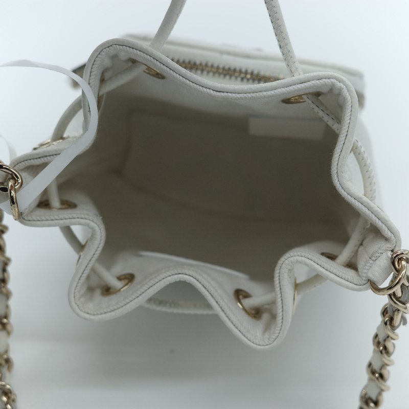 22SS Chanel 香奈兒 經典菱格紋 白色 荔枝紋小牛皮 抽繩水桶包-12