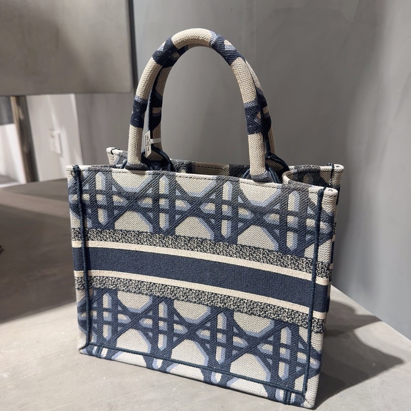 迪奧/Dior 帆布托特 23年 閒置成色 Book Tote 小號 底長26cm-1