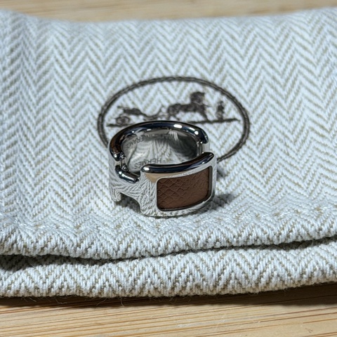 HERMES 金屬/Epsom皮革Olympe Ear Cuff銀棕色耳骨夾