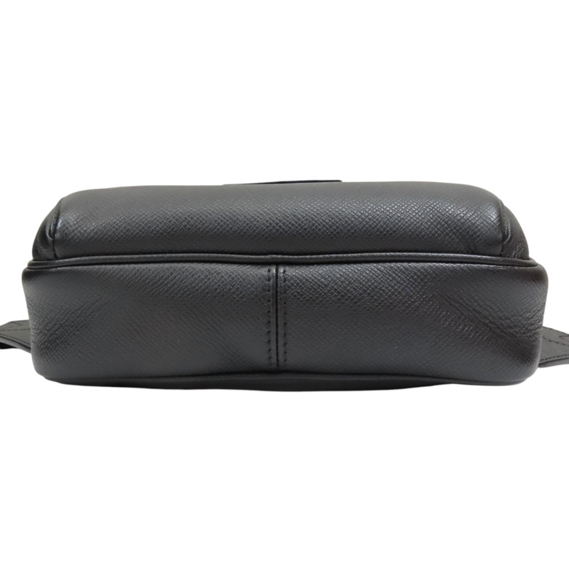 黑色 牛皮 Bum Bag Outdoor 肩背包【LOUIS VUITTON LV 路易威登】 M33438-3