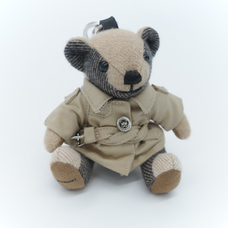 Burberry 巴寶莉 Thomas Bear 經典格紋喀什米爾 棉質嘎巴甸風衣造型 小熊吊飾-1