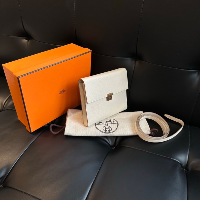 Hermes clic16 奶油白 e皮 16×15  99新配件塵袋盒子-3
