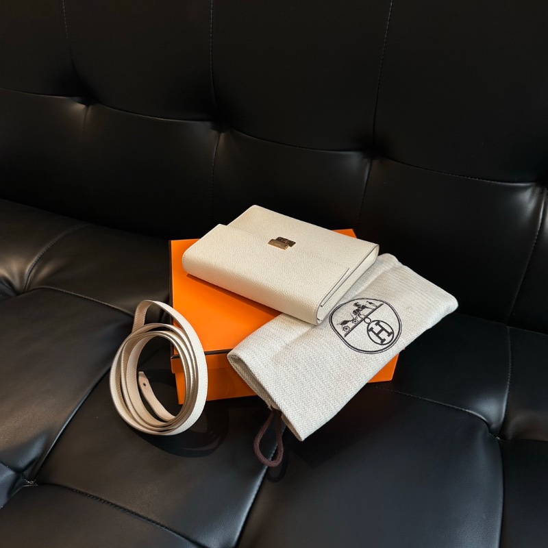 Hermes clic16 奶油白 e皮 16×15  99新配件塵袋盒子-4