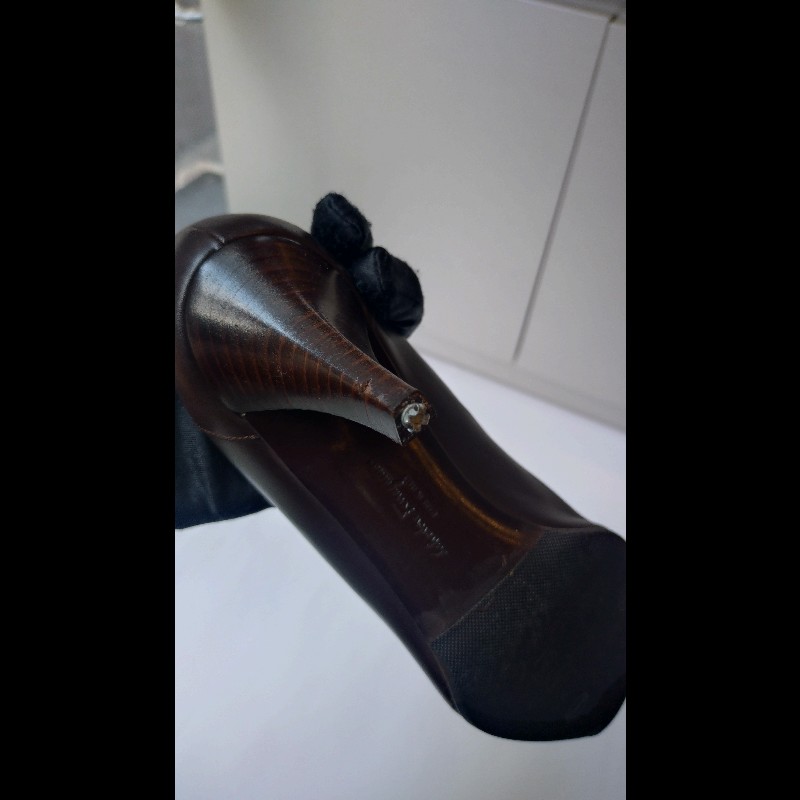 Ferragamo 木頭釦深咖皮革高跟鞋-28