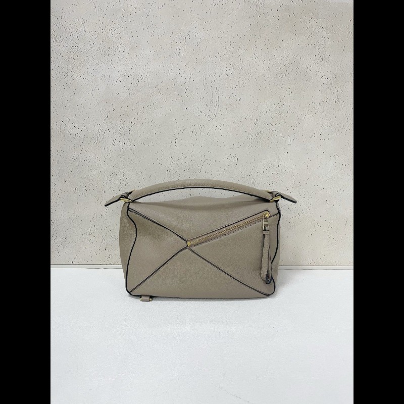 Loewe 沙色puzzle 中 號-4