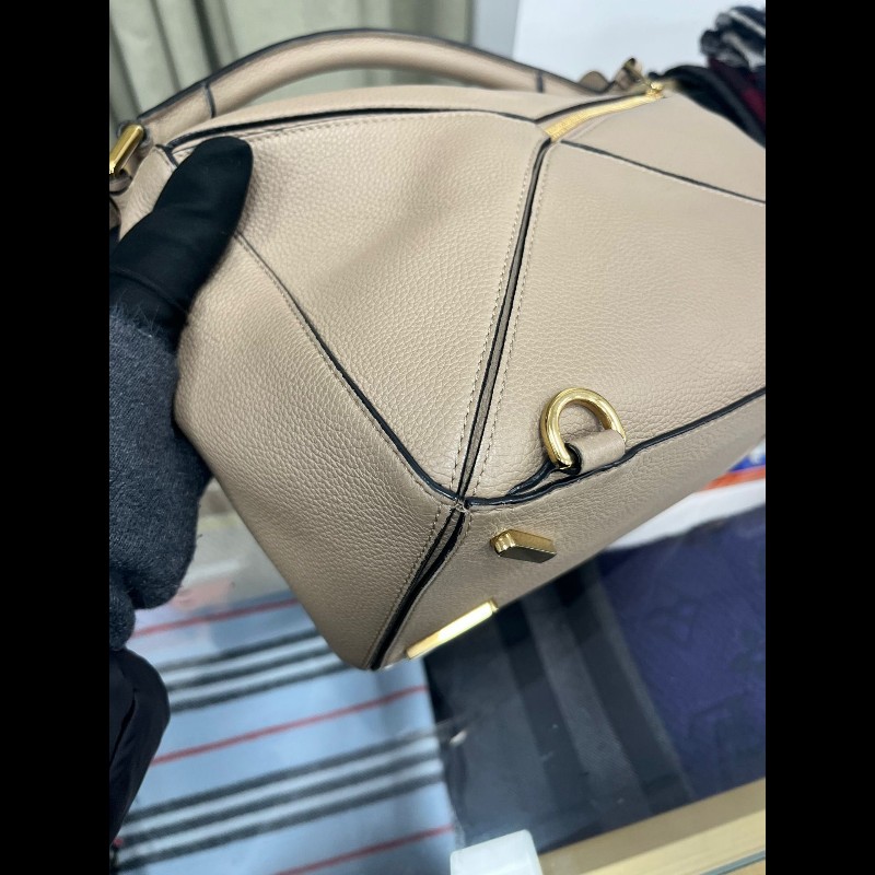 Loewe 沙色puzzle 中 號-13