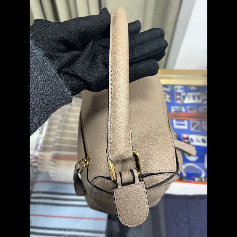 Loewe 沙色puzzle 中 號-15