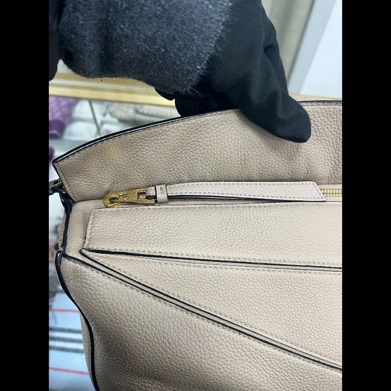 Loewe 沙色puzzle 中 號-17