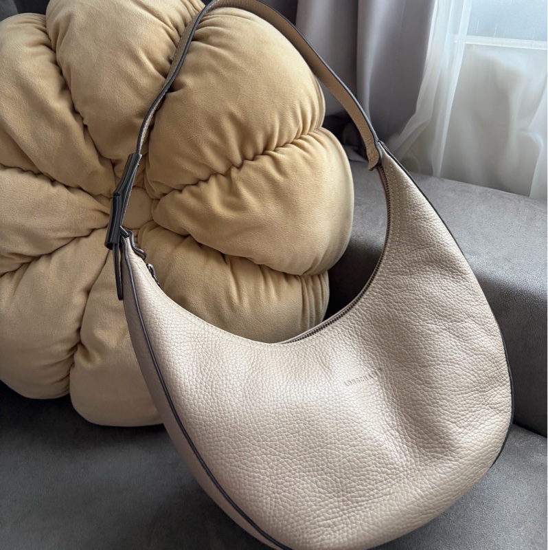 LONGCHAMP ROSEAU ESSENTIAL系列 牛皮半月形單肩包 灰-1
