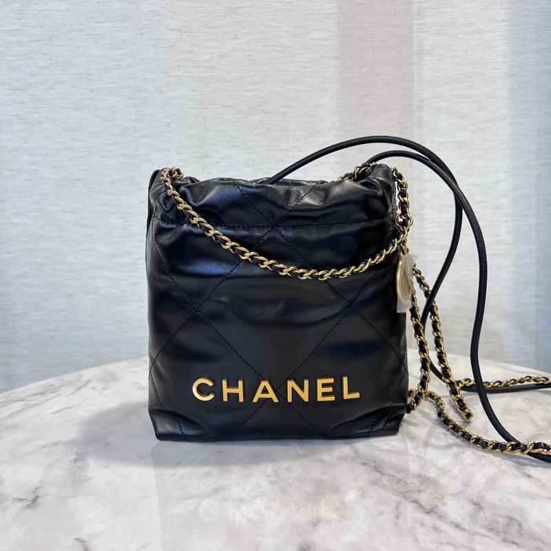 Chanel 黑牛皮霧金釦字母logo金釦大菱格mini22 斜背包-0