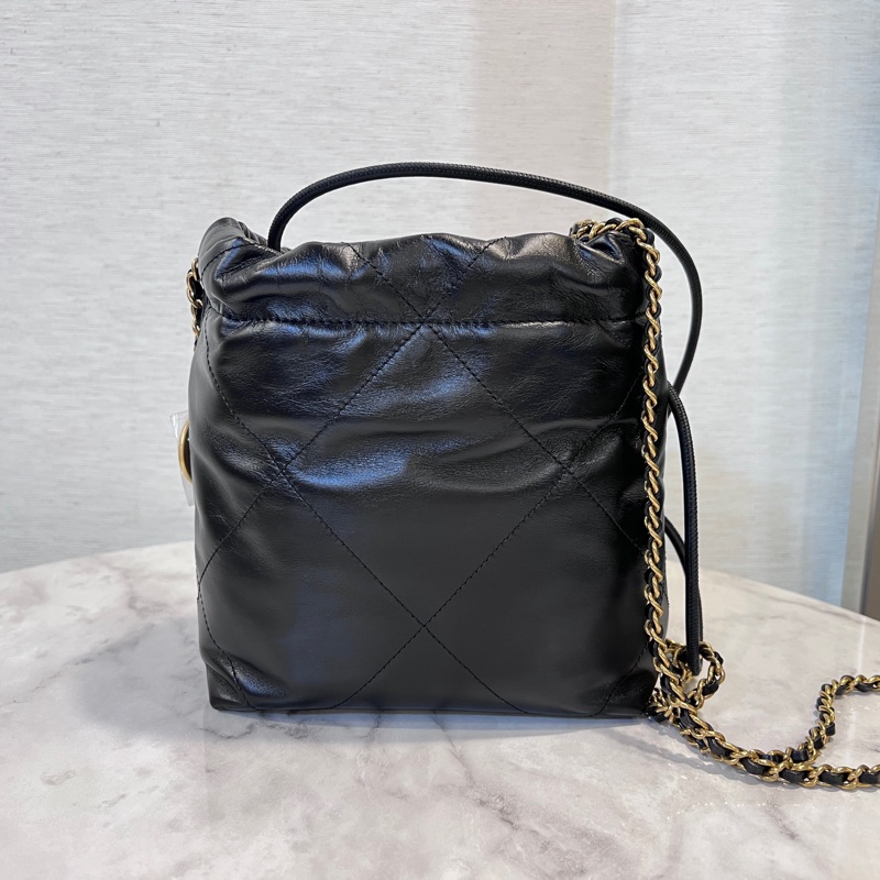 Chanel 黑牛皮霧金釦字母logo金釦大菱格mini22 斜背包-1