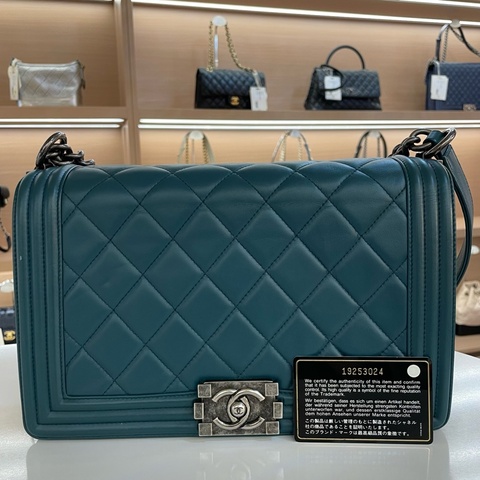 Chanel 香奈儿 湖水蓝 复古银扣 菱格牛皮 Leboy