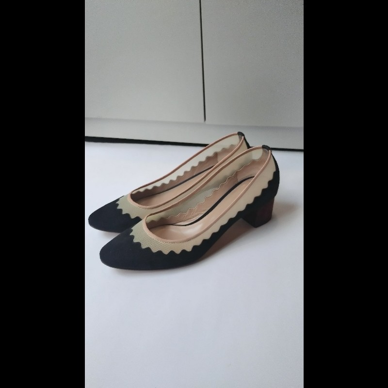 Chloe 黑麂皮+米色網邊方跟高跟鞋-3