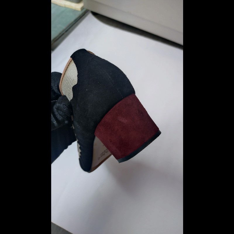 Chloe 黑麂皮+米色網邊方跟高跟鞋-8