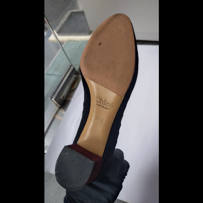 Chloe 黑麂皮+米色網邊方跟高跟鞋-18