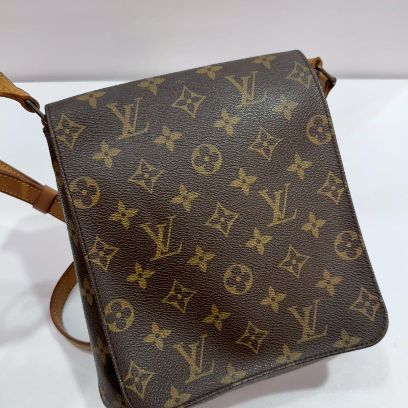 LV 斜背包/側背包/王菲包 M51387 85成新-6