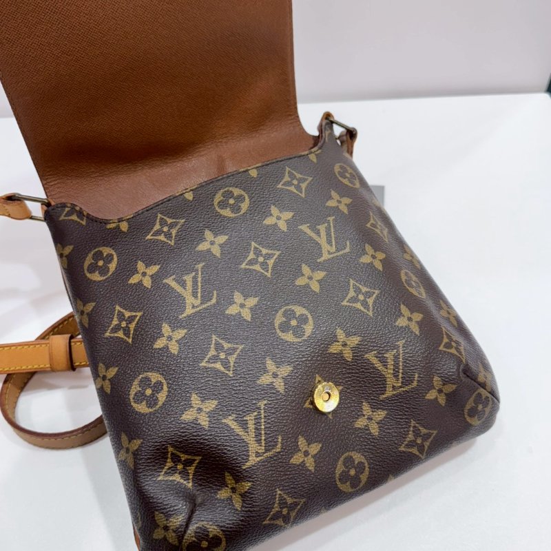 LV 斜背包/側背包/王菲包 M51387 85成新-8