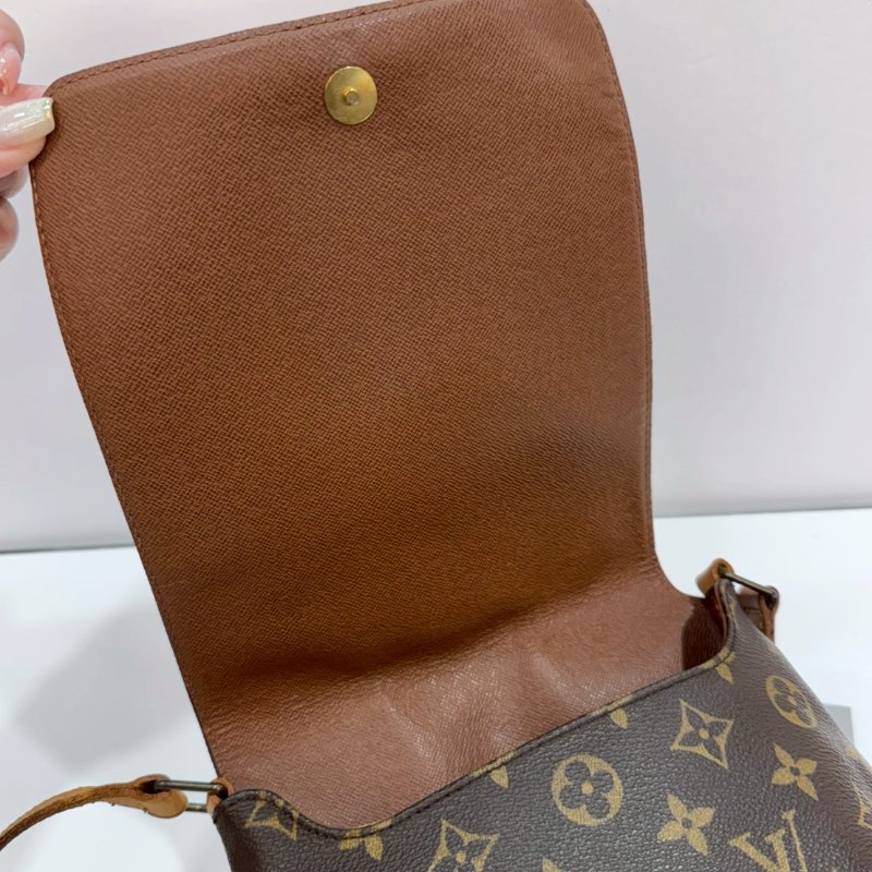 LV 斜背包/側背包/王菲包 M51387 85成新-9