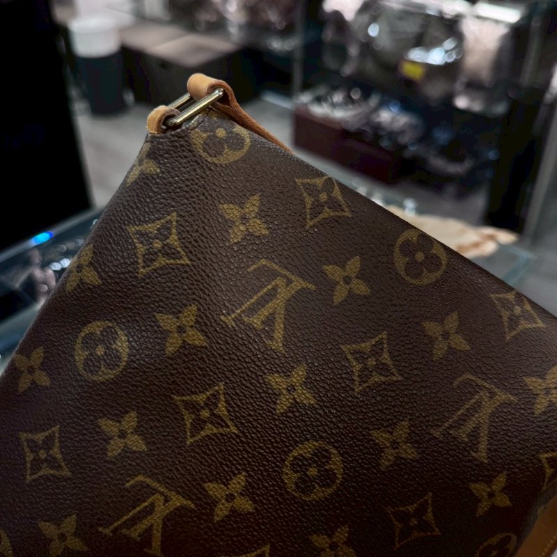 LV 斜背包/側背包/王菲包 M51387 85成新-11