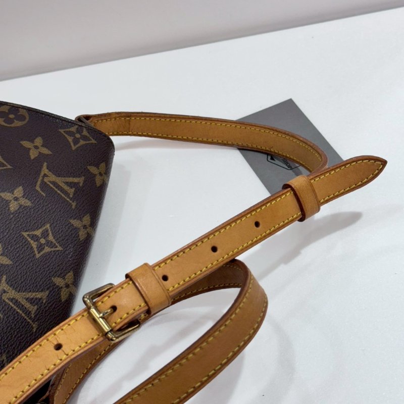 LV 斜背包/側背包/王菲包 M51387 85成新-13