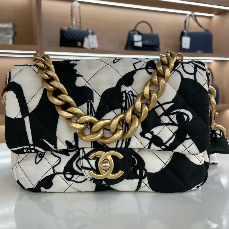Chanel香奈儿黑白涂鸦cf方胖子手绘丝巾粗链条手提包斜挎包单肩包-7