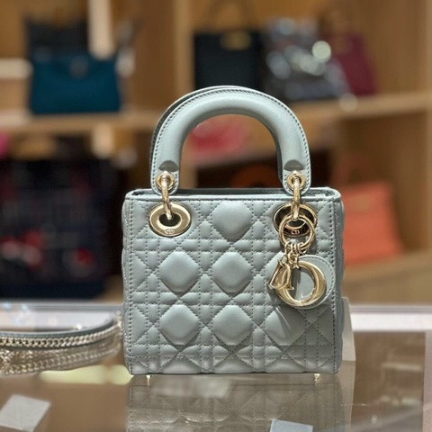 Dior三格岩石灰羊皮戴妃包金扣鏈條包，2021購入