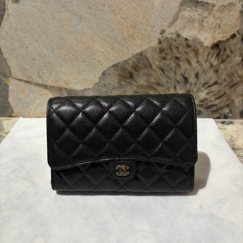 CHANEL黑荔枝淡金三折式WOC-0