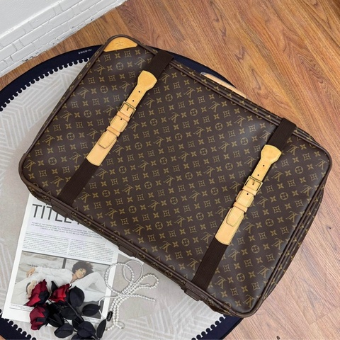 Louis Vuitton 路易威登 經典Satellite 軟式行李箱 70中古