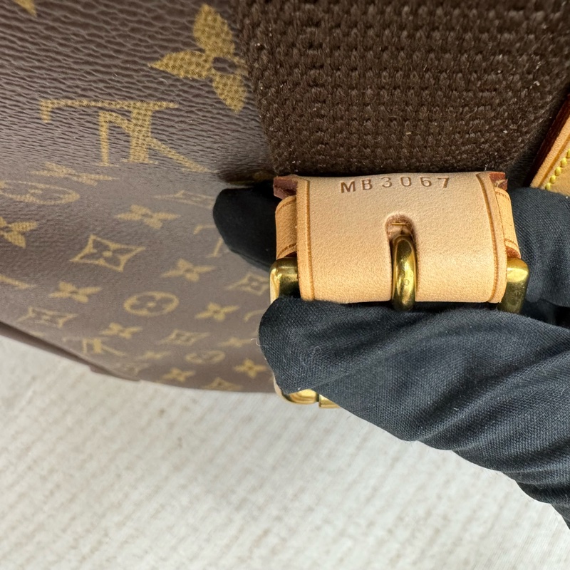Louis Vuitton 路易威登 經典Satellite 軟式行李箱 70中古-15
