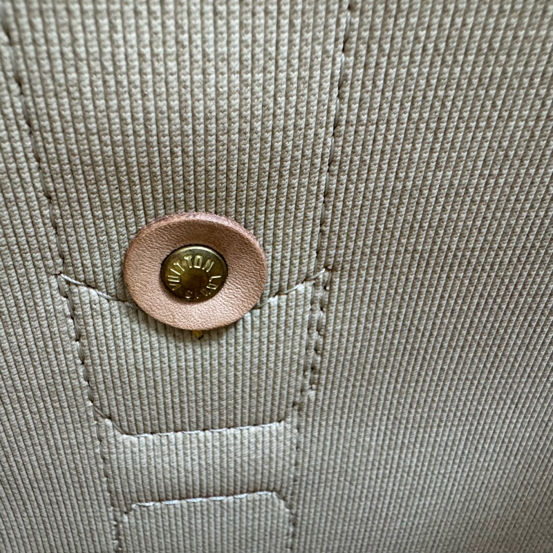 Louis Vuitton 路易威登 經典Satellite 軟式行李箱 70中古-23