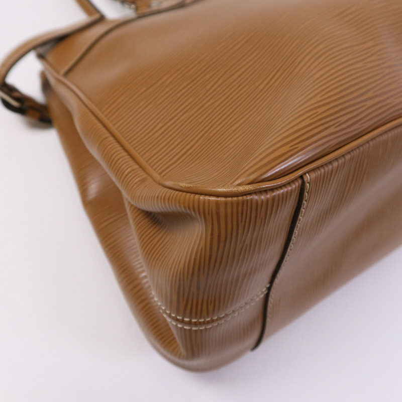 LOUIS VUITTON Epi Passy GM銀扣手挽袋-11