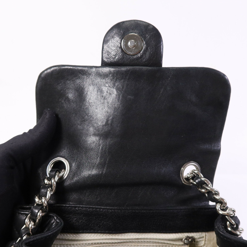CHANEL 牛皮皮革Chain Shoulder銀扣鏈帶肩背袋-13