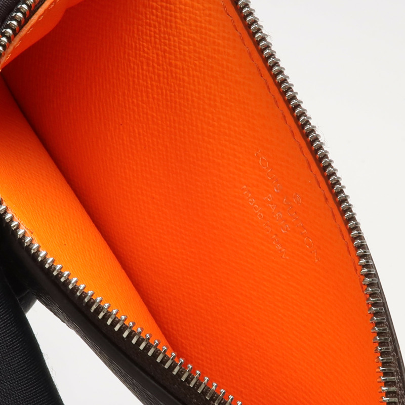 LOUIS VUITTON Monogram Card Holder銀扣卡片套-11