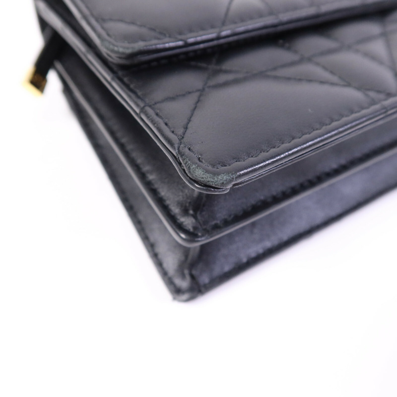 Dior 羊皮皮革Miss Caro Mini金扣鏈帶肩背袋-11