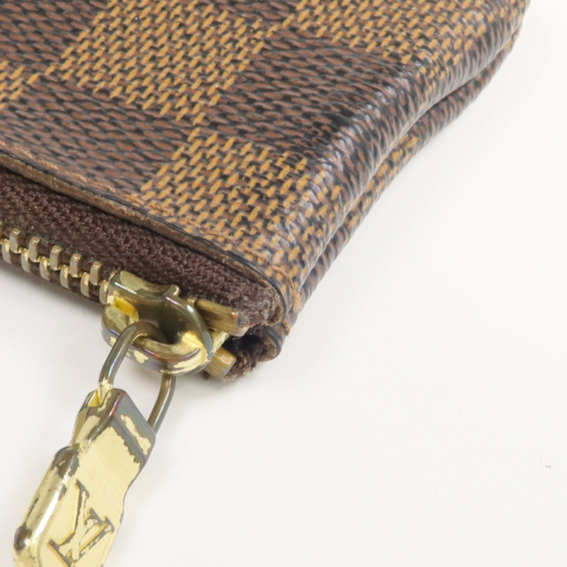 LOUIS VUITTON Damier Key Pouch金扣零錢包-10