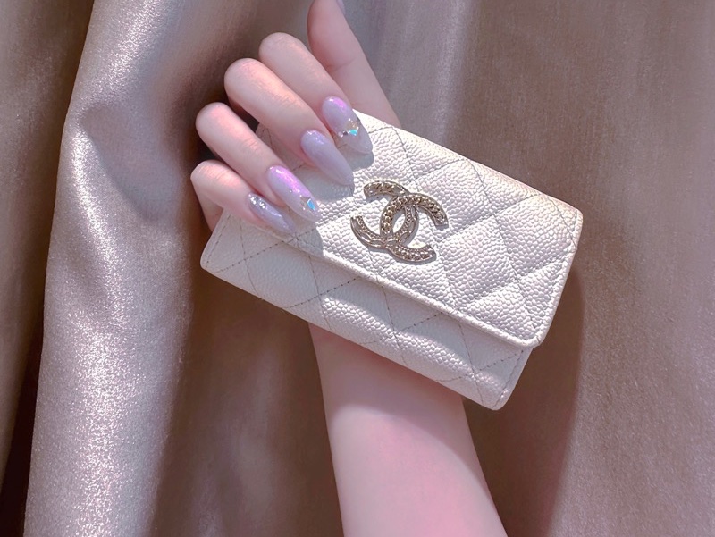 Chanel 限定浮雕logo錢包卡包白色荔枝皮-0