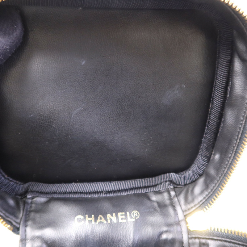 CHANEL 漆皮皮革 Vintage Vanity Case金扣手挽袋-15
