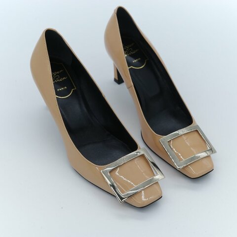 Roger Vivier 羅傑維維亞 Belle Vivier 米色漆皮 金屬方框飾扣 方頭方跟鞋 EU36