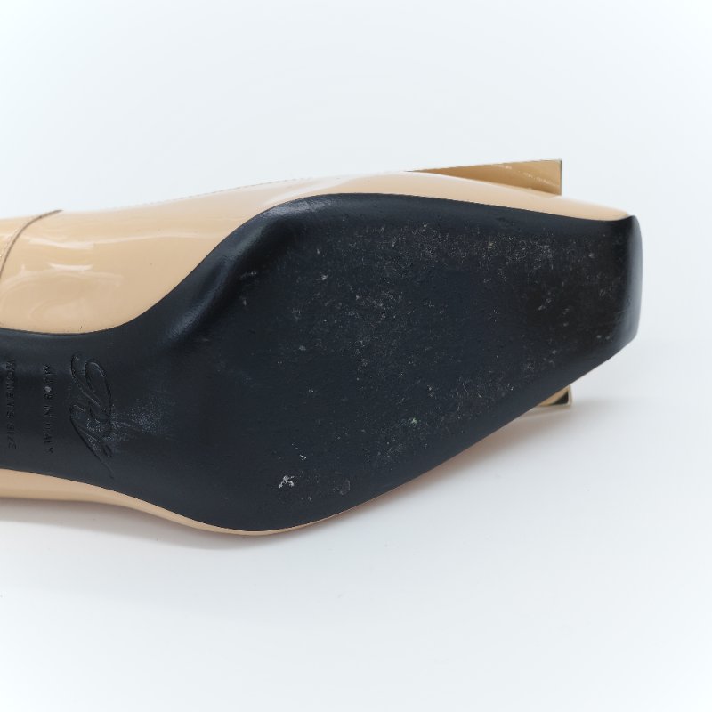 Roger Vivier 羅傑維維亞 Belle Vivier 米色漆皮 金屬方框飾扣 方頭方跟鞋 EU36-7