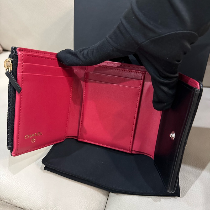 Chanel 香奈兒 19 短夾/黑銀款/98新美品-7