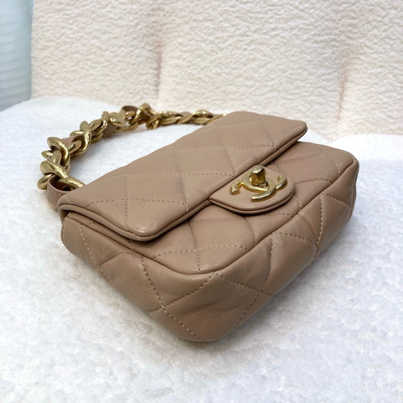 Chanel 香奈兒奶茶色小羊皮翻蓋肩背包金釦雙C 粗鍊條 經典菱格AS3213-20