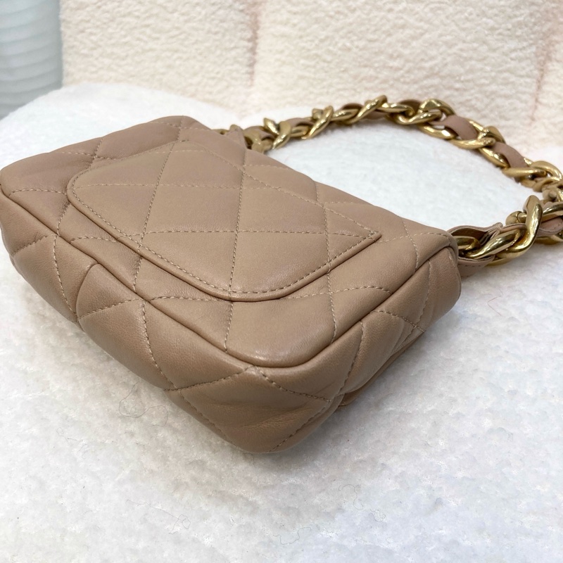 Chanel 香奈兒奶茶色小羊皮翻蓋肩背包金釦雙C 粗鍊條 經典菱格AS3213-22