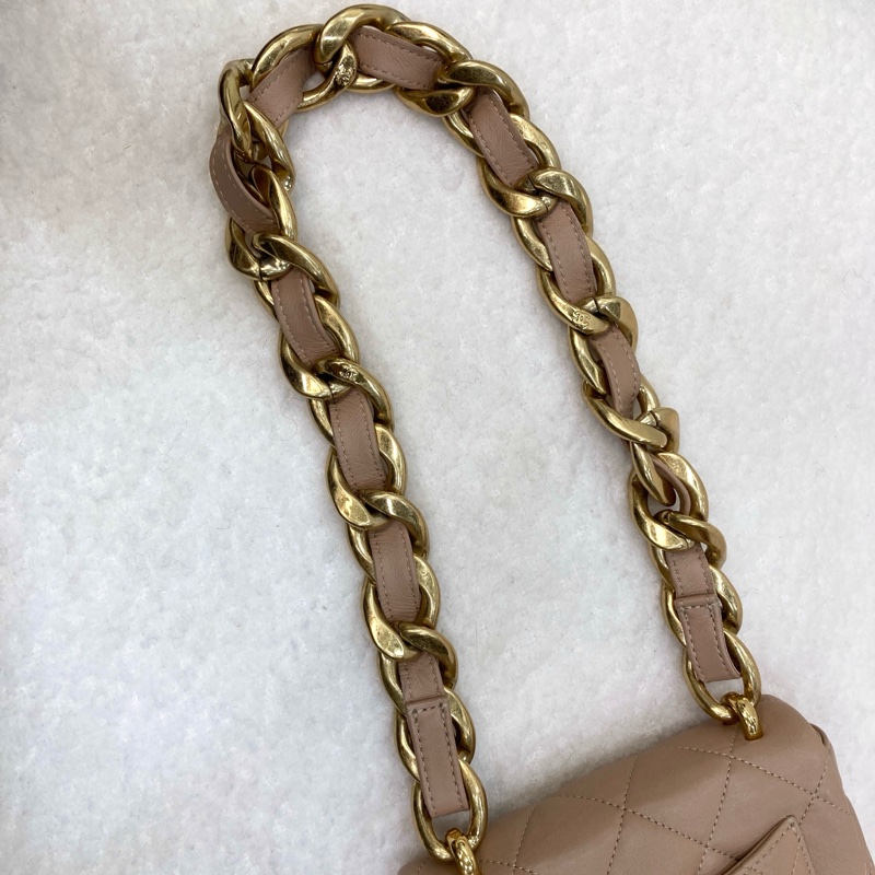 Chanel 香奈兒奶茶色小羊皮翻蓋肩背包金釦雙C 粗鍊條 經典菱格AS3213-25